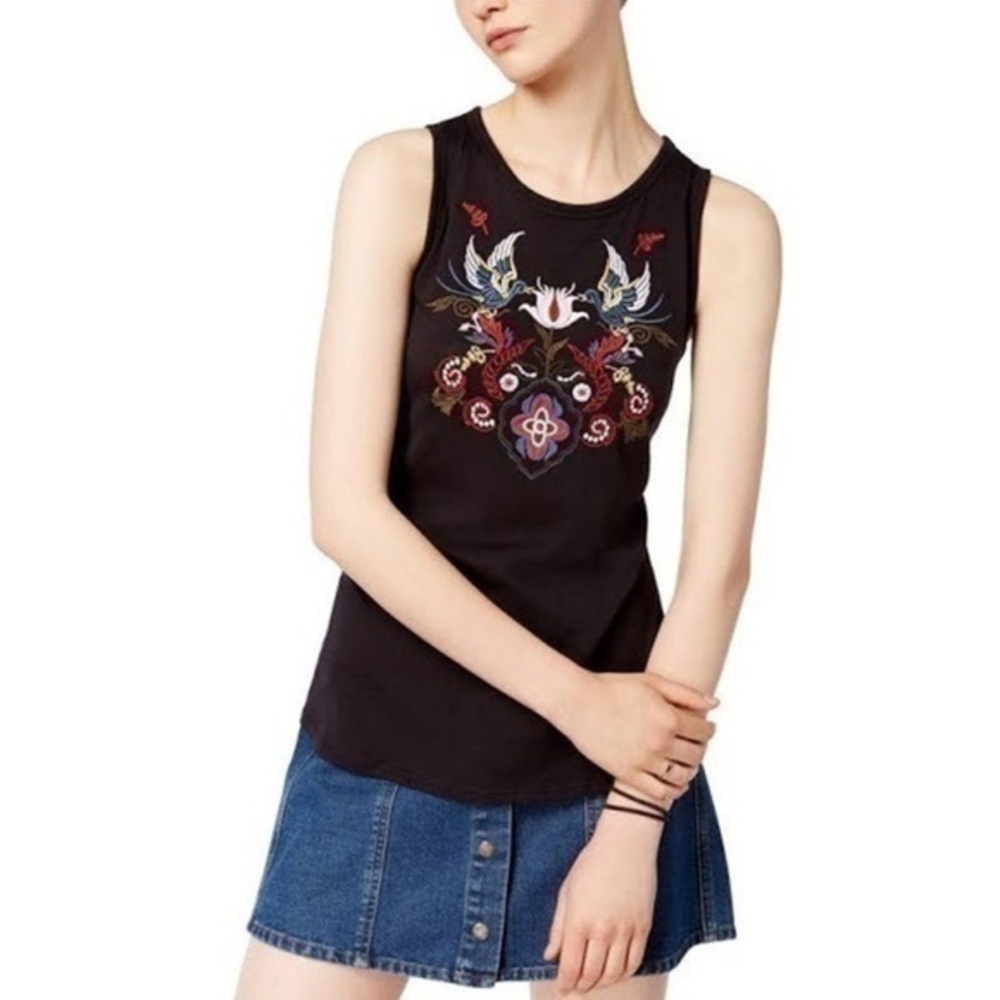 Carbon Copy Womens Embroidered Pullover Top